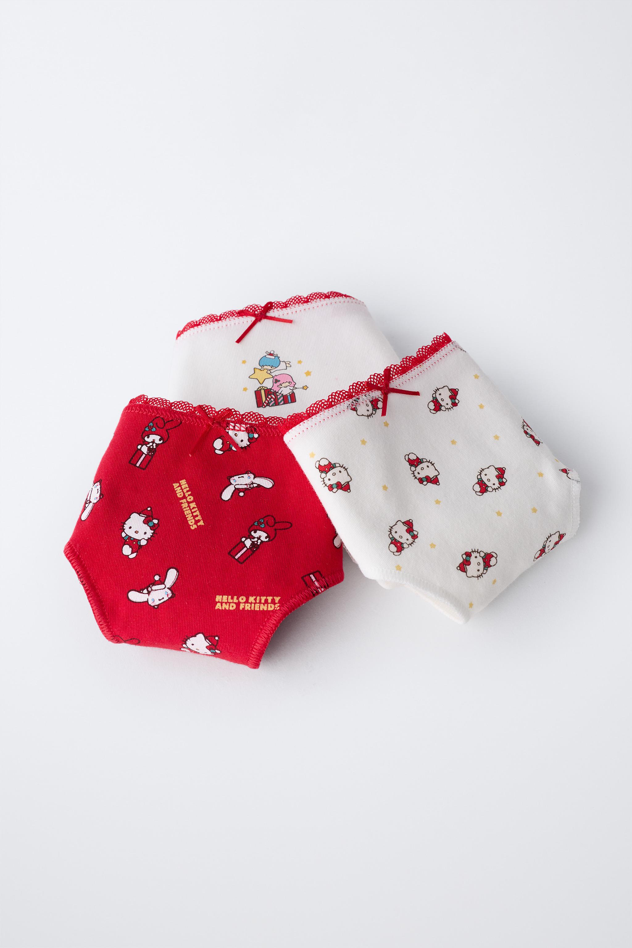 AGES 6-14 / THREE-PACK OF HELLO KITTY © SANRIO UNDERWEAR
